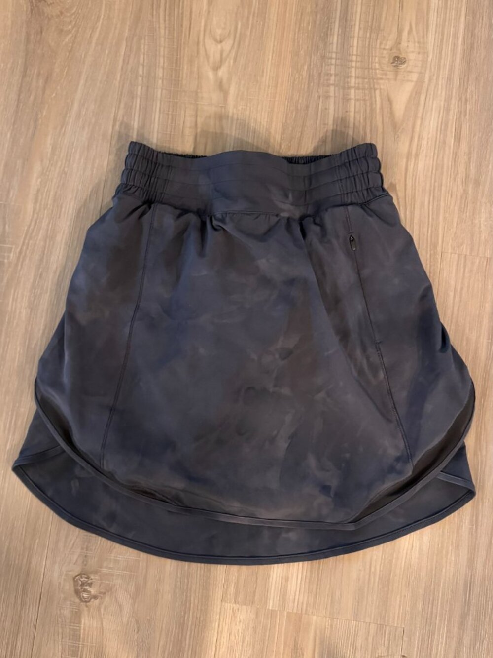 Lululemon Hotty Hot HighRise Skirt Diamond Dye Pitch Graphite Skort Size 2 - Picture 1 of 4